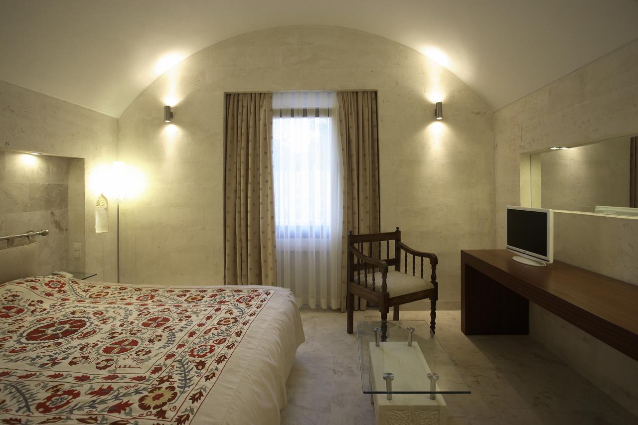 Kasr-I Nehroz Hotel Midyat Kültér fotó