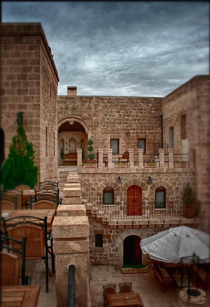 Kasr-I Nehroz Hotel Midyat Kültér fotó